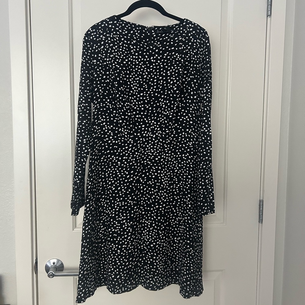New dotted black short dress